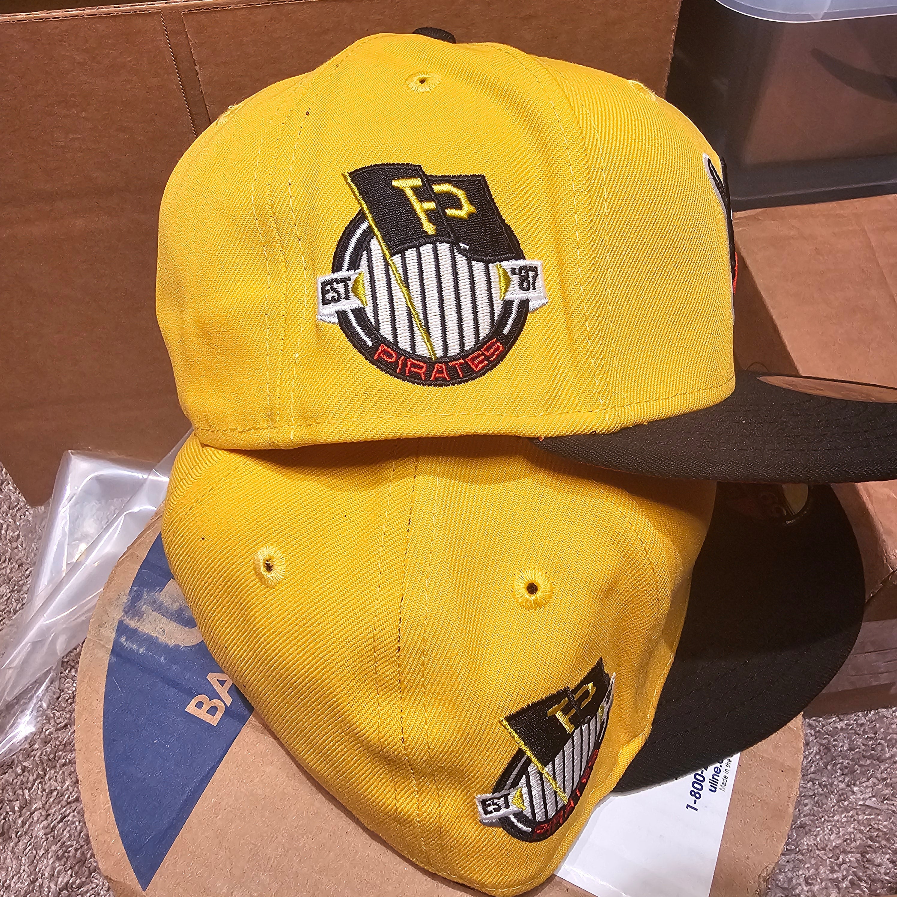 MLB New Era Pittsburgh Pirates Masked Pirate