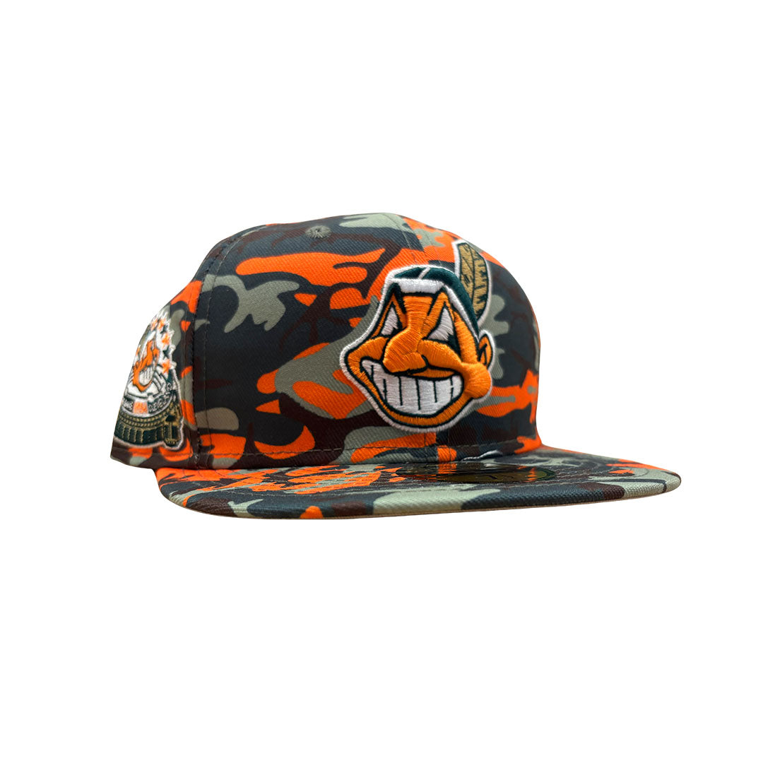 Cleveland Indians Chief Wahoo 5950 : Combat Hunter Edition