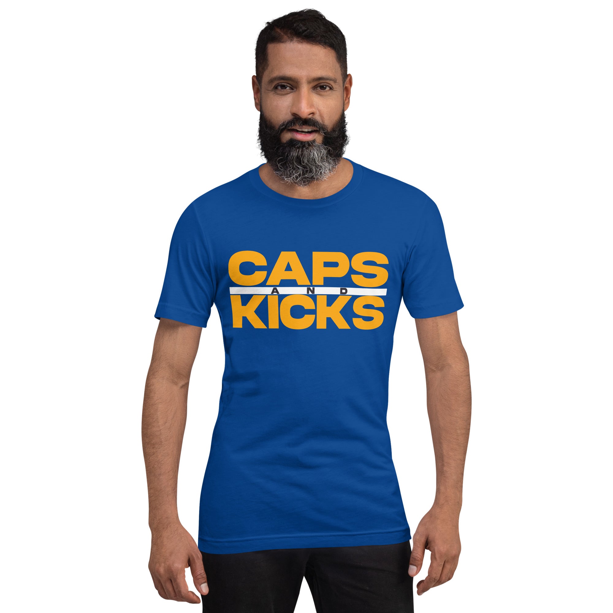 CAPS & KICKS: Gold Bold